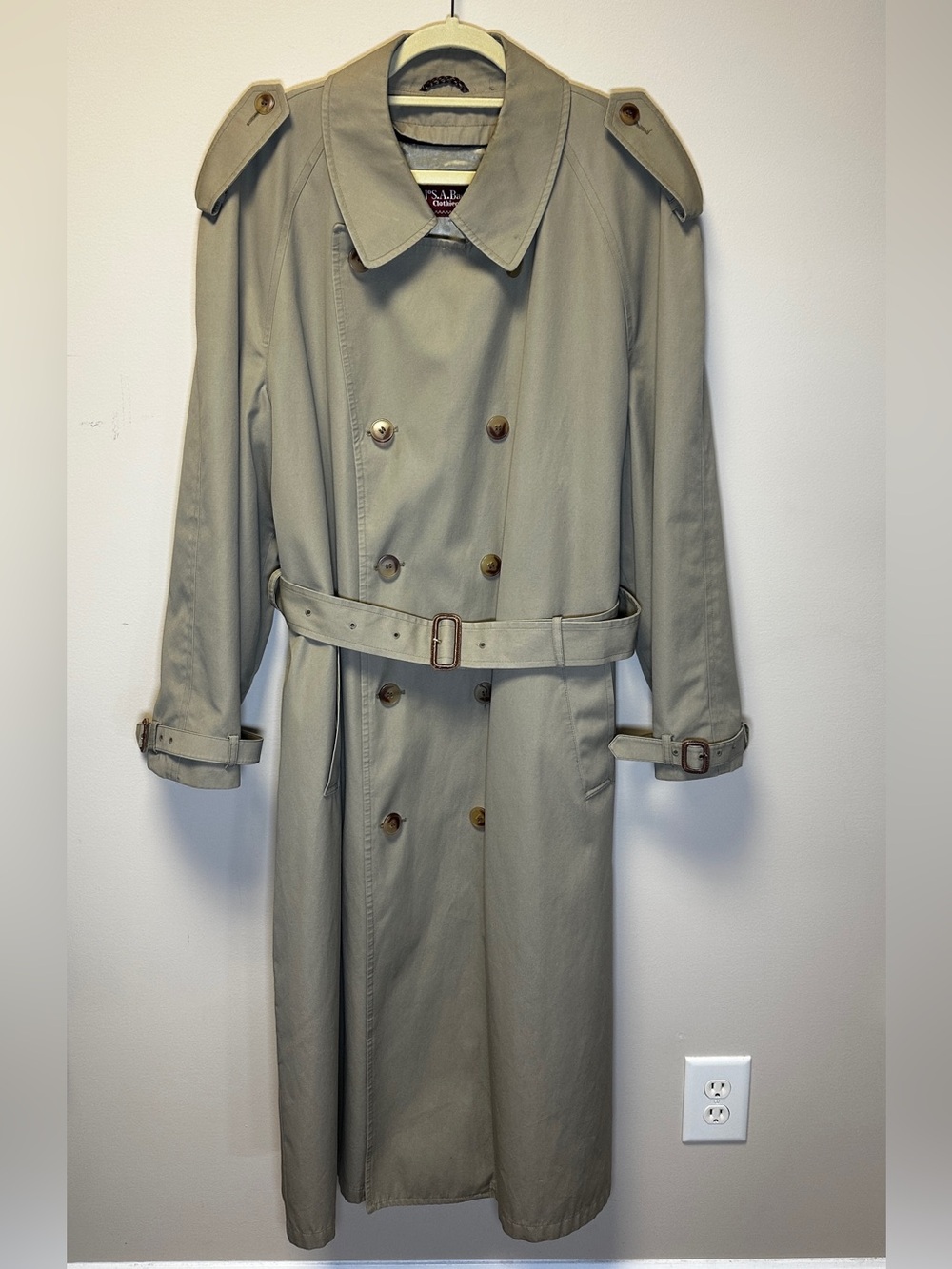Vintage Jos. A. Bank 42L Tan Trench Coat 100% Wool Liner Belted